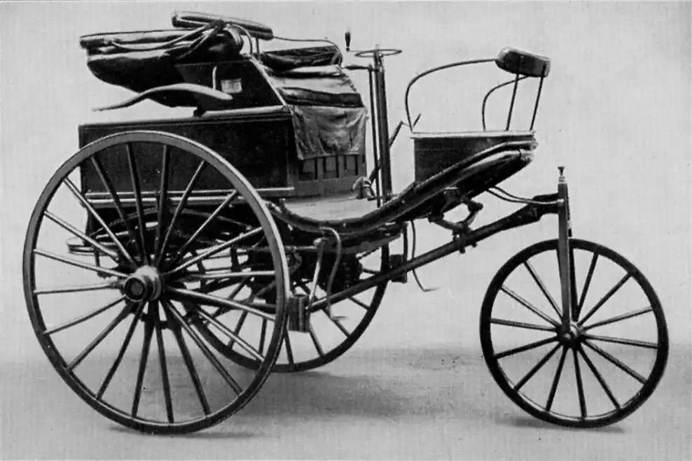 Carl Benz’s first production car from 1888 had 1.5 horsepower and two speeds, topping out at 16 km/h. His wife, Bertha, famously took it on the world’s first long-distance drive.