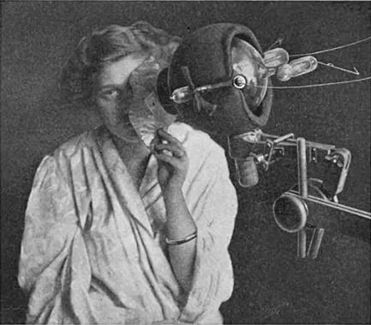 In 1915, this X-ray setup was used to treat facial epithelioma.