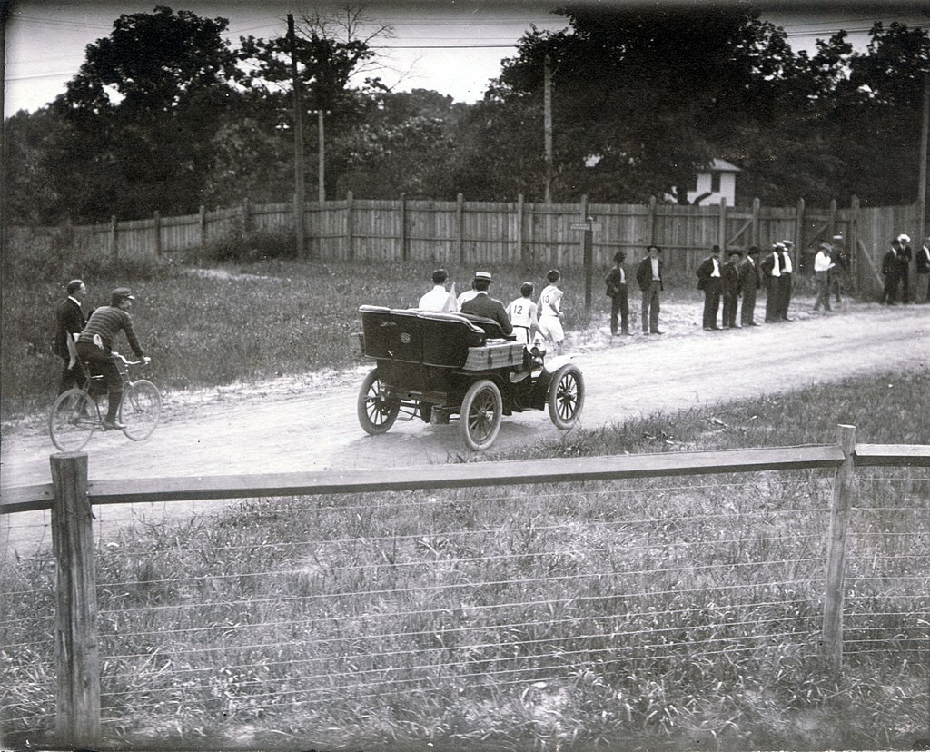 Samuel Mellor and Michael Spring leaving the stadium at the start of the 1904 St. Louis Olympic marathon