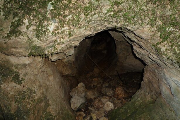 beatriz flamini 500 days cave isolation experiment