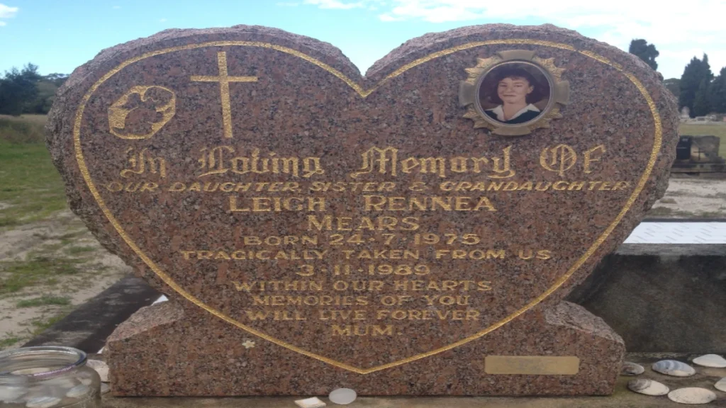 Photograph of Leigh Leigh's (born Leigh Rennea Mears) grave
