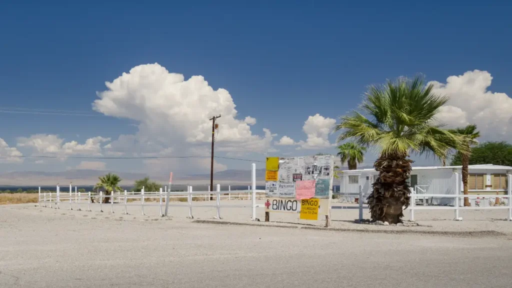 Blackboard at CDP Salton Sea Beach with information for bingo evenings and houses for rent