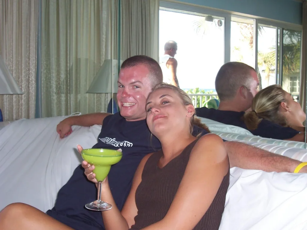 Jennifer Kesse standing with her boyfriend Rob Allen during a vacation shortly before her 2006 disappearance.