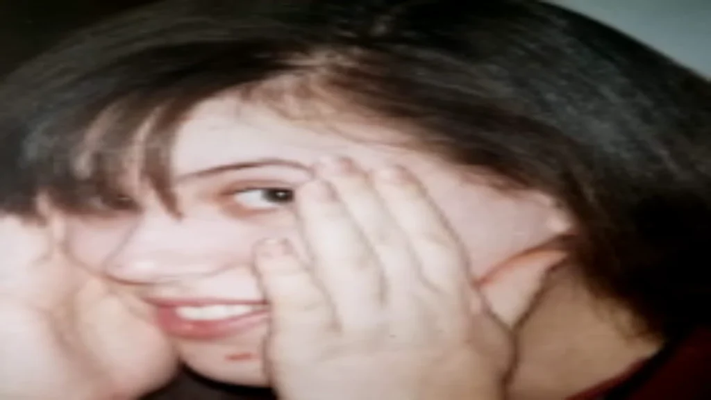 Portrait of missing Ohio teenager Shaylene Marie Farrell before her 1994 disappearance.