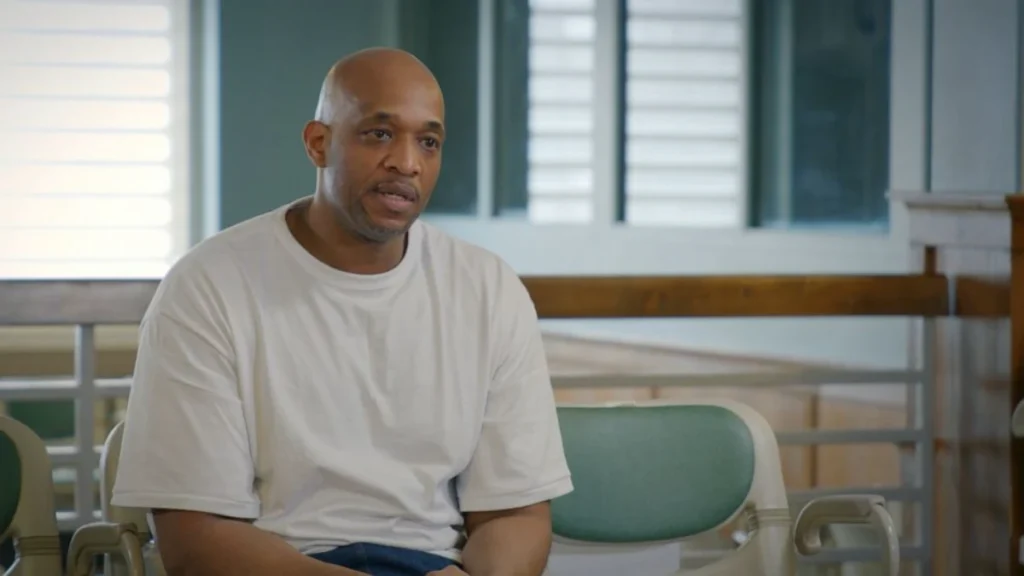 Tony Dejuan Jackson maintains his innocence regarding the 1995 disappearance of television news anchor Jodi Huisentruit during a 2021 prison interview