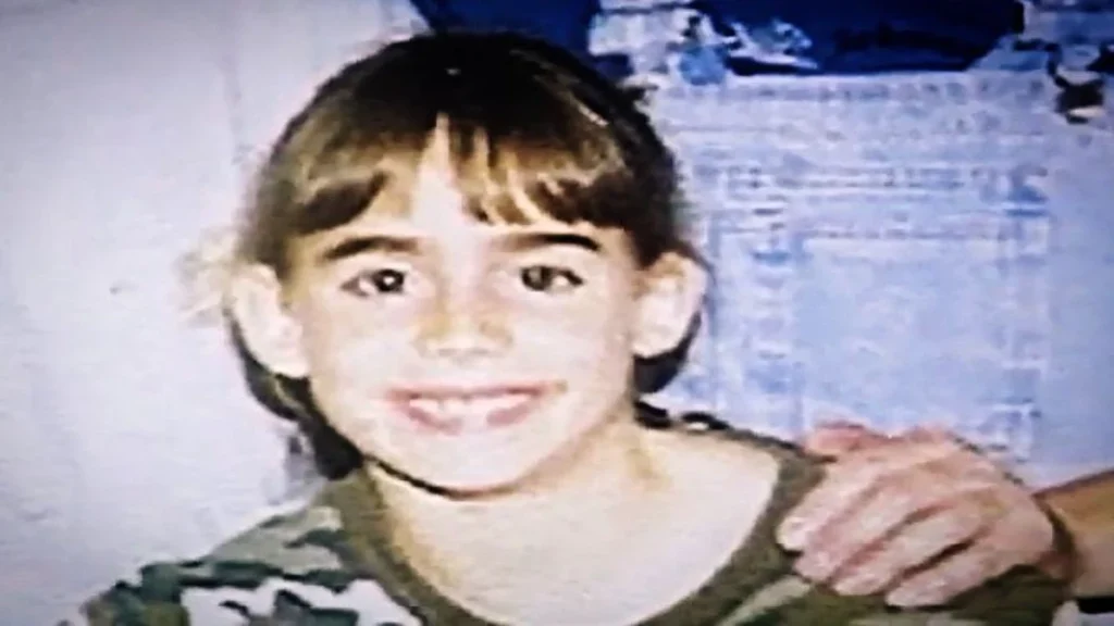 Portrait of 8-year-old Maddie Clifton before her disappearance in 1998.