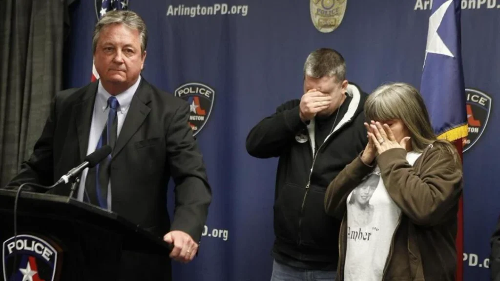 Ricky Hagerman, Amber’s brother, and her mom, Donna Williams, wipe away tears as retired Sgt. Mark Simpson talks about the iabduction and slaying of the 9-year-old girl. 