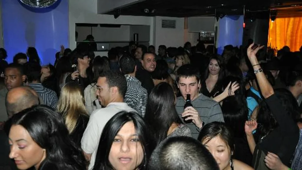 G Lounge in Center City, Philadelphia, where Toni Lee Sharpless and Crystal Johns met Willie and Matt Green.