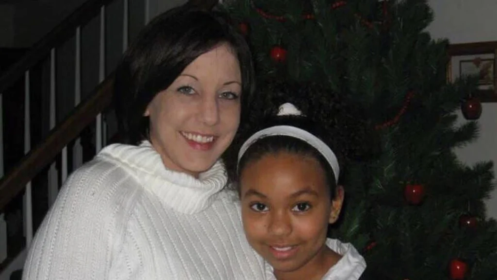 Toni Lee Sharpless with her daughter, Dahlia Renee, whom she had at the age of 17.